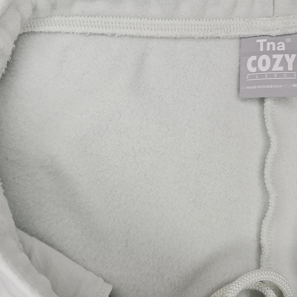 TNA cozy fleece boyfriend basic sweatshort - Picture 3 of 7